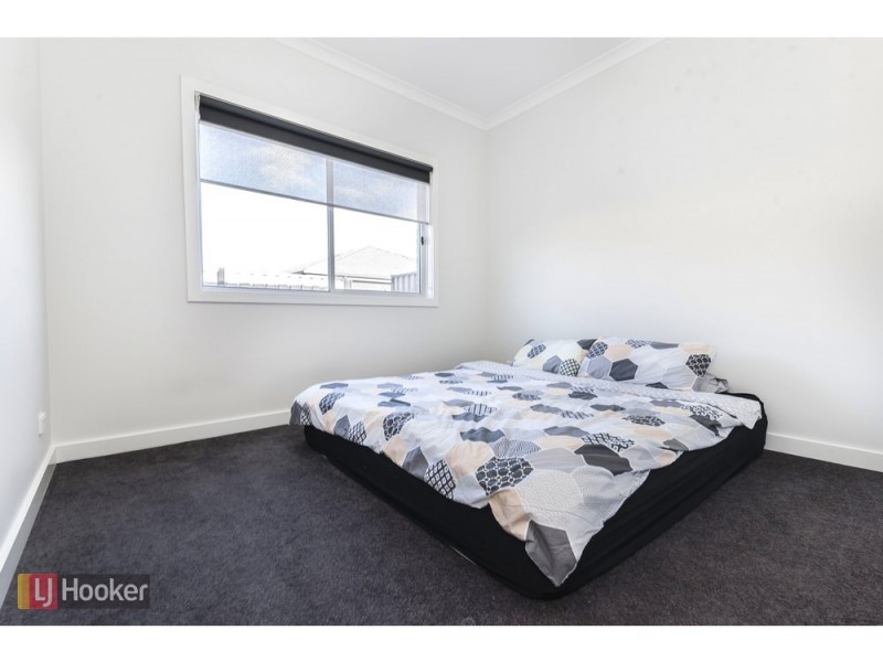 45 Loudon Circuit, Craigieburn VIC 3064
