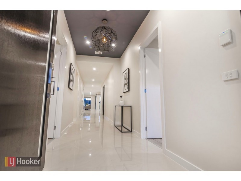 5 Montalto Street, Craigieburn VIC 3064