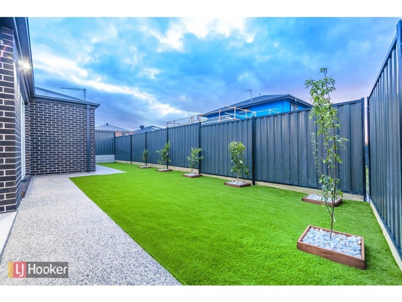 5 Montalto Street, Craigieburn VIC 3064