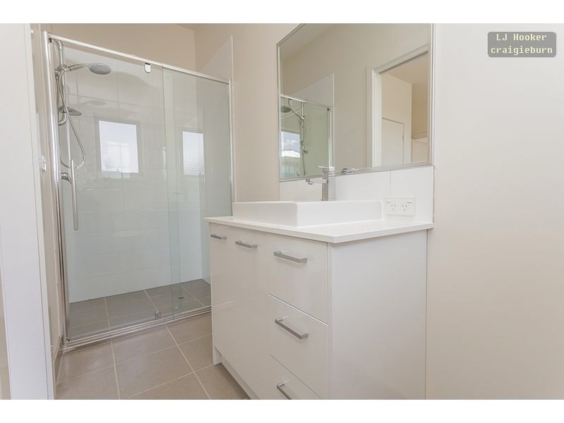 5/23 Grattan Cove, Craigieburn VIC 3064