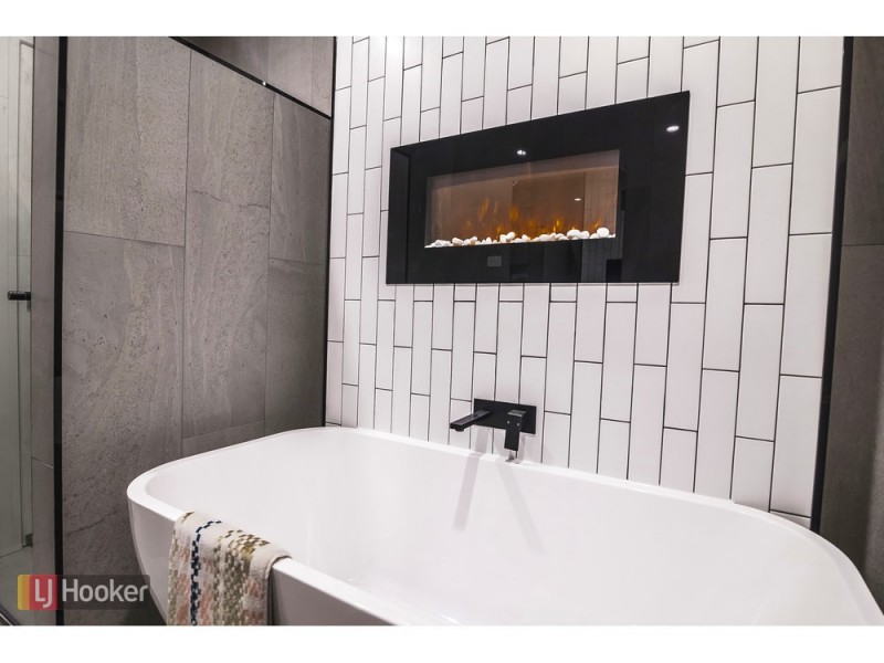 78 Gallantry Avenue, Craigieburn VIC 3064