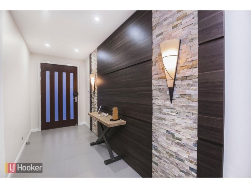 8 Braveheart Road, Craigieburn VIC 3064