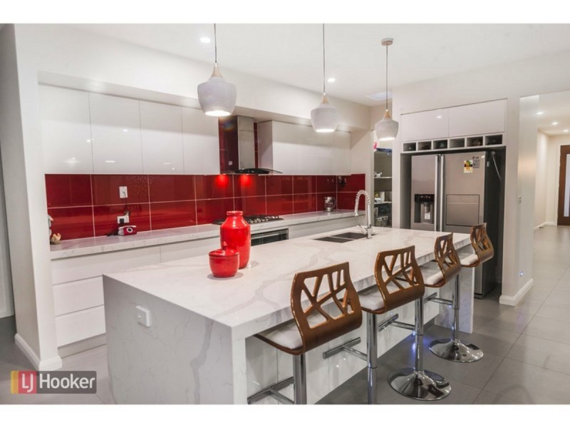 8 Braveheart Road, Craigieburn VIC 3064