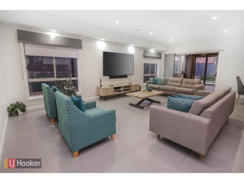 8 Braveheart Road, Craigieburn VIC 3064