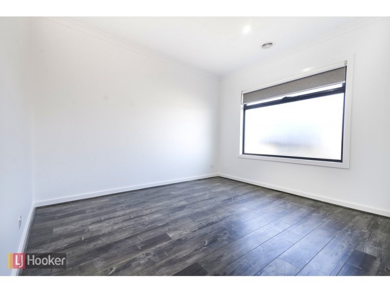 24 Fortitude Drive, Craigieburn VIC 3064