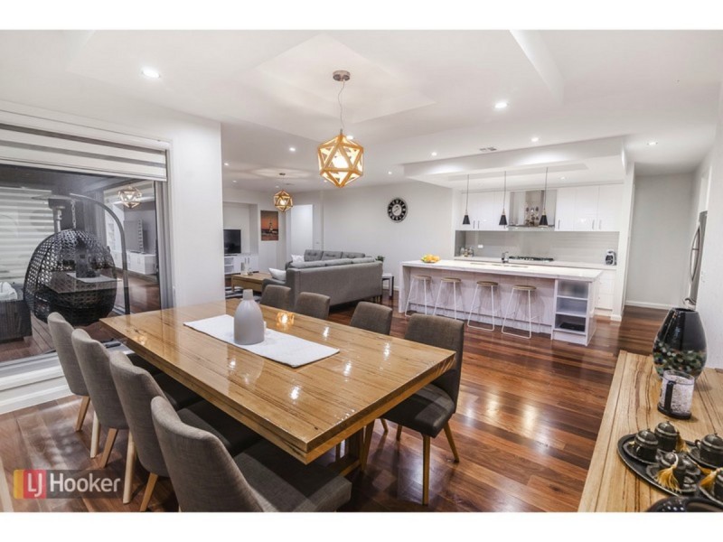 12 Riegelhuth Street, Craigieburn VIC 3064