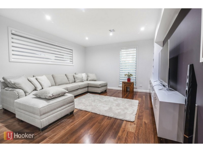 12 Riegelhuth Street, Craigieburn VIC 3064