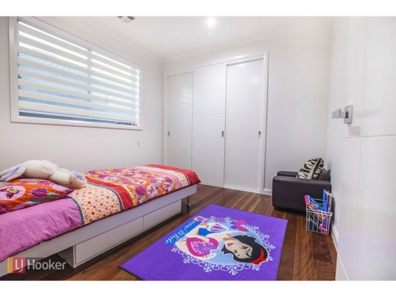 12 Riegelhuth Street, Craigieburn VIC 3064