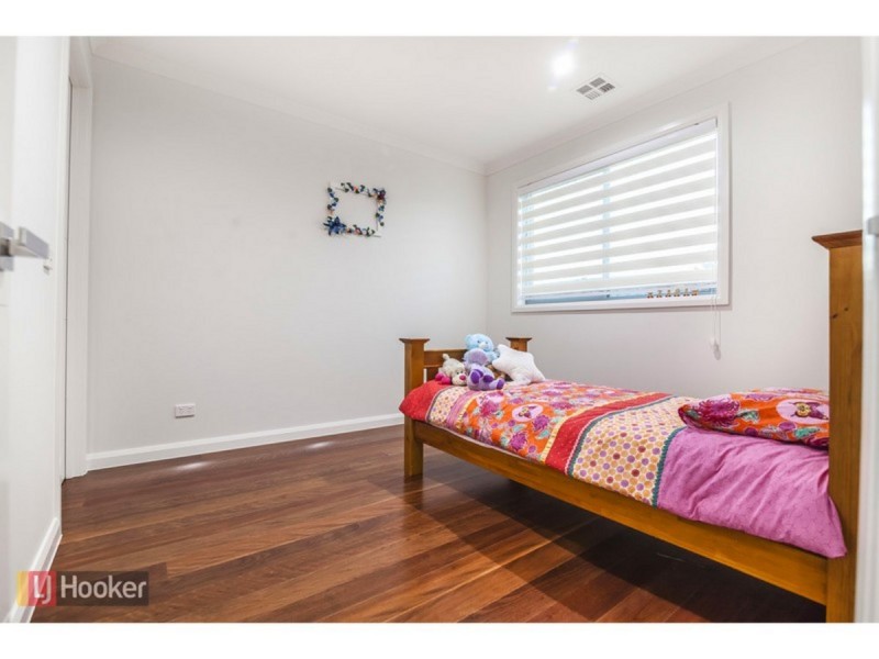 12 Riegelhuth Street, Craigieburn VIC 3064