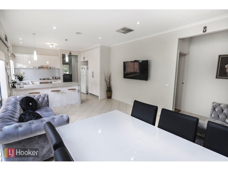 7 St Andrews Drive, Craigieburn VIC 3064