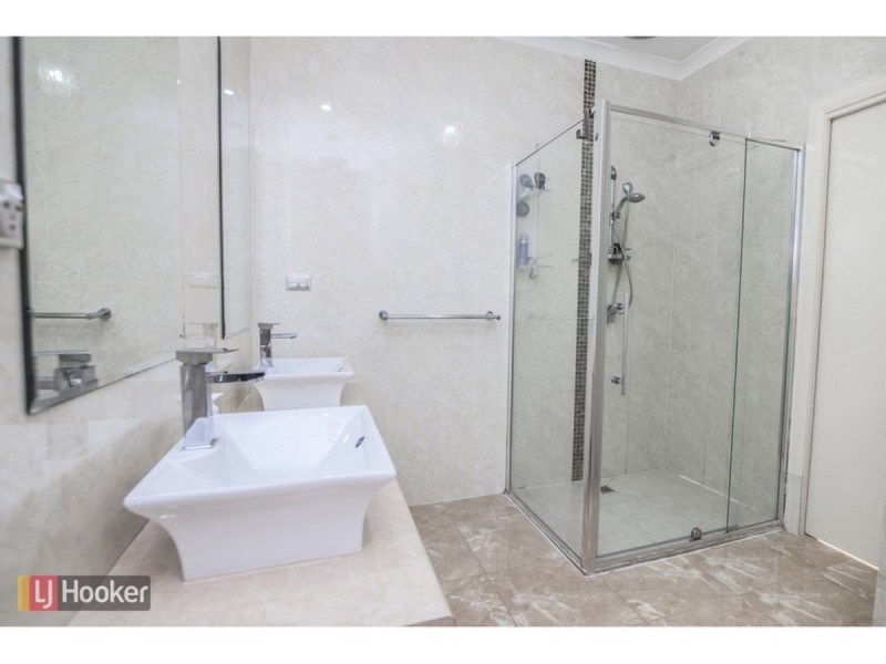 2 Terrick Court, Greenvale VIC 3059