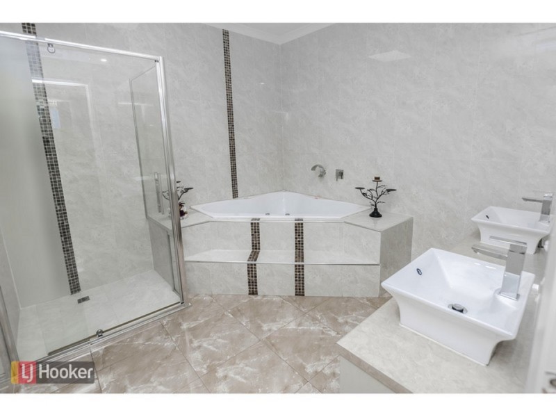 2 Terrick Court, Greenvale VIC 3059