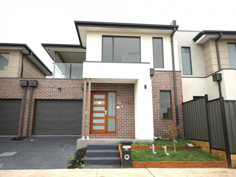 Unit 2/79 Debonair Parade, Craigieburn VIC 3064