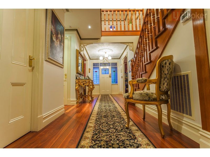 36 Castlehill Ave, Greenvale VIC 3059