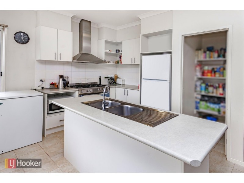 21 Highbury Circuit, Craigieburn VIC 3064