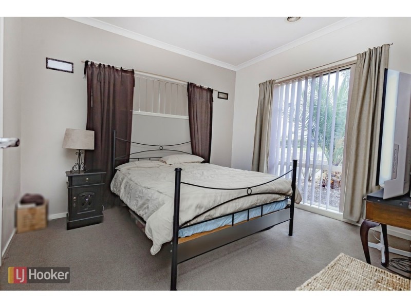 21 Highbury Circuit, Craigieburn VIC 3064