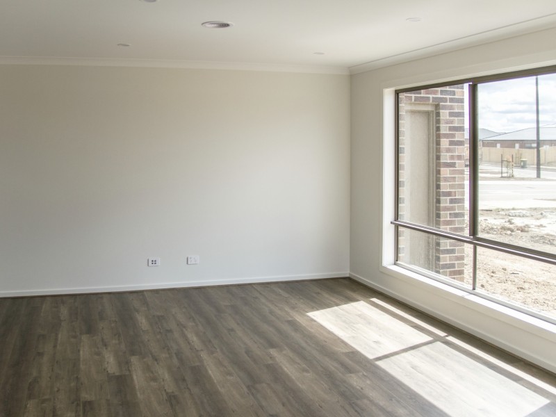 31 Brossard Road, Mickleham VIC 3064