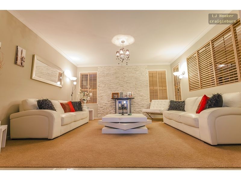 22 Gippsland Way, Craigieburn VIC 3064