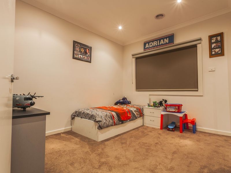 25 Hampton Street, Craigieburn VIC 3064