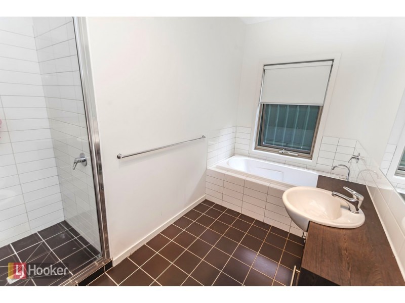32 Fawkner Lane, Craigieburn VIC 3064