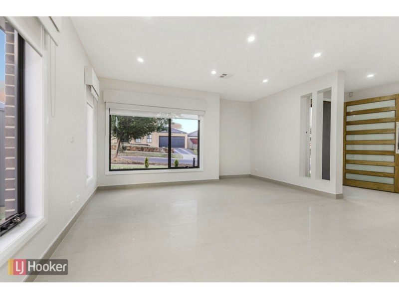 37 Candlebark Drive, Greenvale VIC 3059