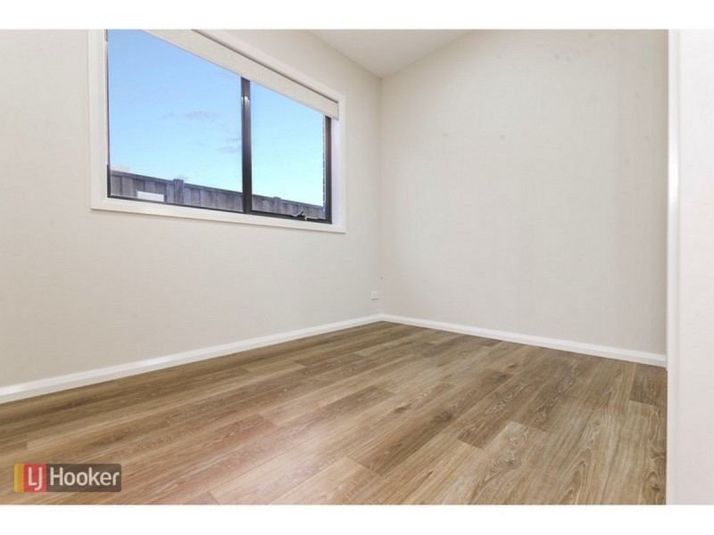 37 Candlebark Drive, Greenvale VIC 3059