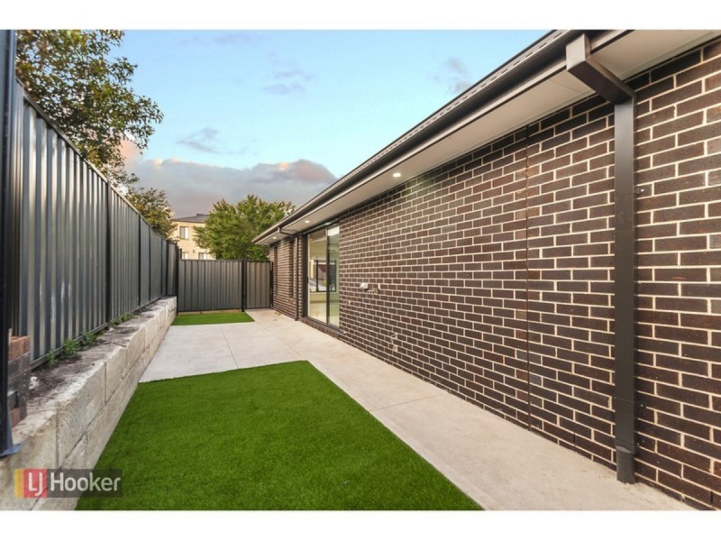 37 Candlebark Drive, Greenvale VIC 3059