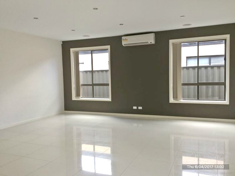 35 Lombard St, Roxburgh Park VIC 3064