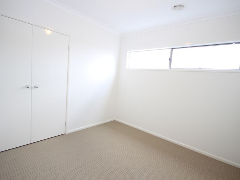 16 Natural Drive, Craigieburn VIC 3064