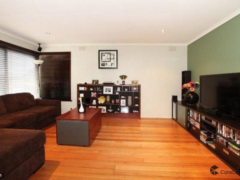 9 Alma Street, Craigieburn VIC 3064