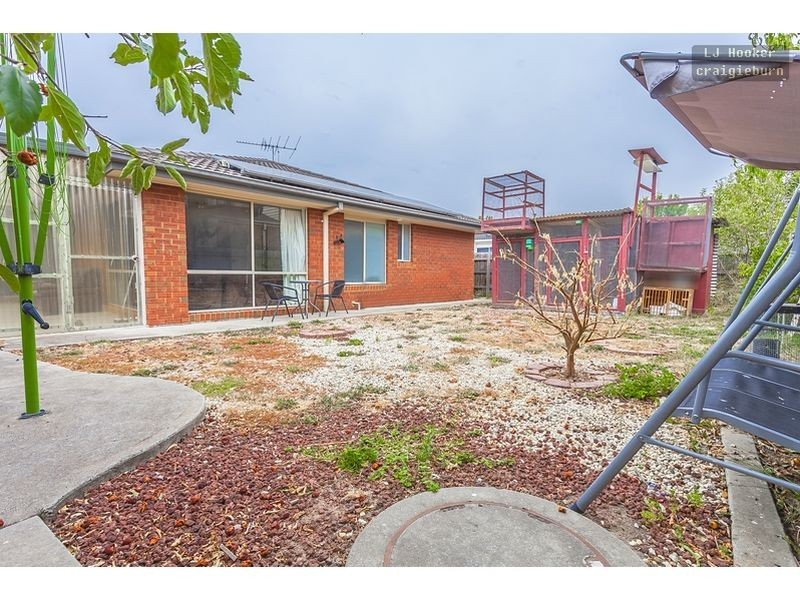 14 Alberton Avenue, Roxburgh Park VIC 3064