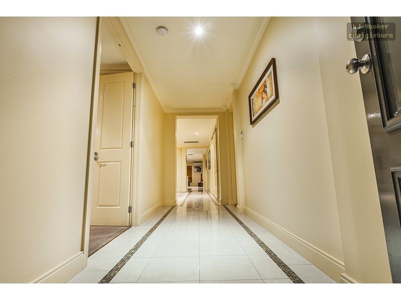 46 Wheatley Av, Roxburgh Park VIC 3064