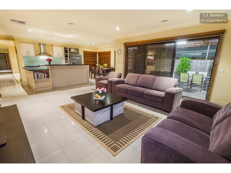 46 Wheatley Av, Roxburgh Park VIC 3064