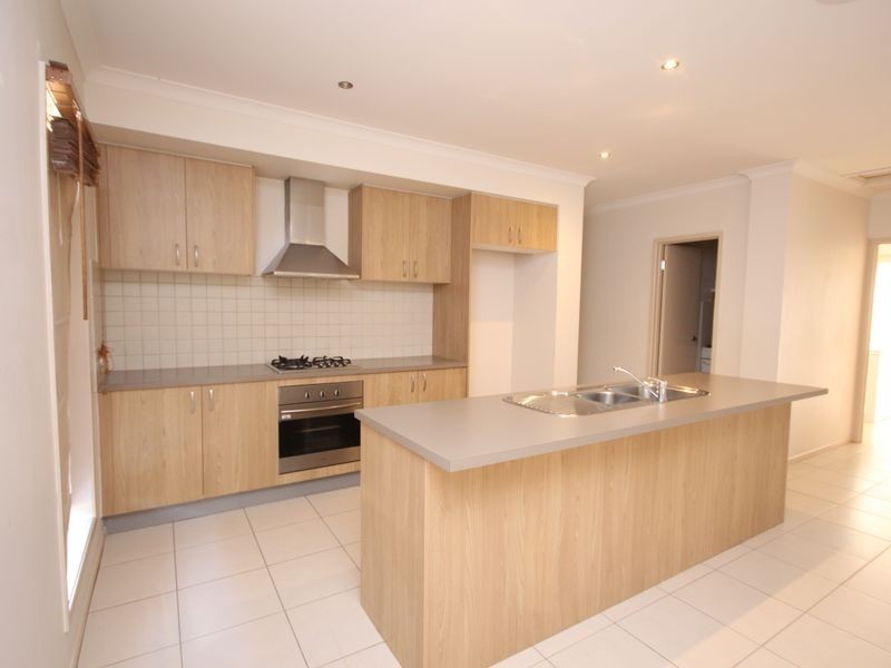 291 Waterview Blvd, Craigieburn VIC 3064