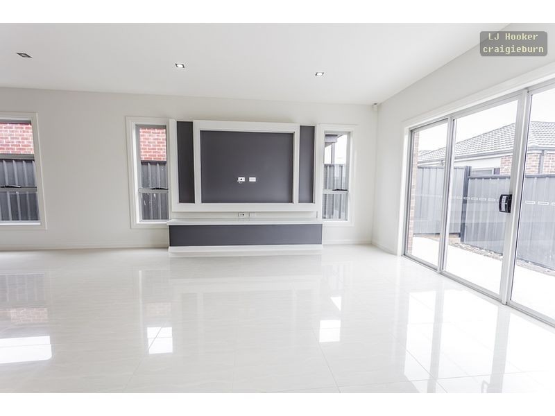 21 Honour Way, Craigieburn VIC 3064