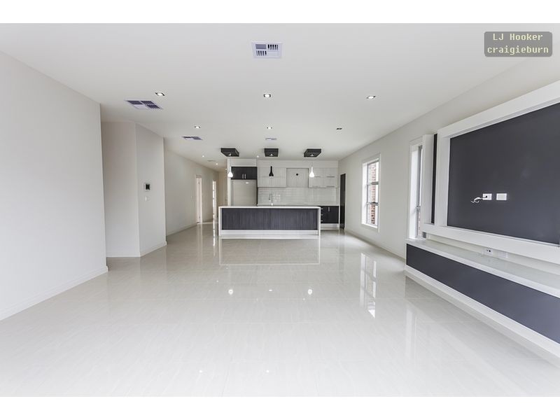 21 Honour Way, Craigieburn VIC 3064