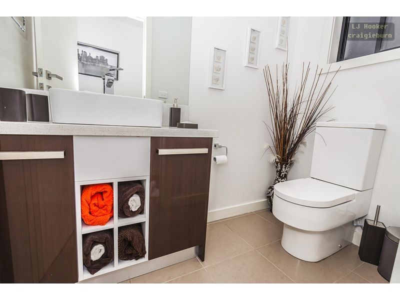 28 Candlebark Drive, Greenvale VIC 3059