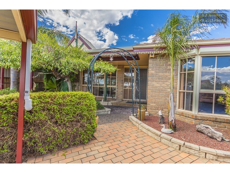 9 Care Close, Meadow Heights VIC 3048