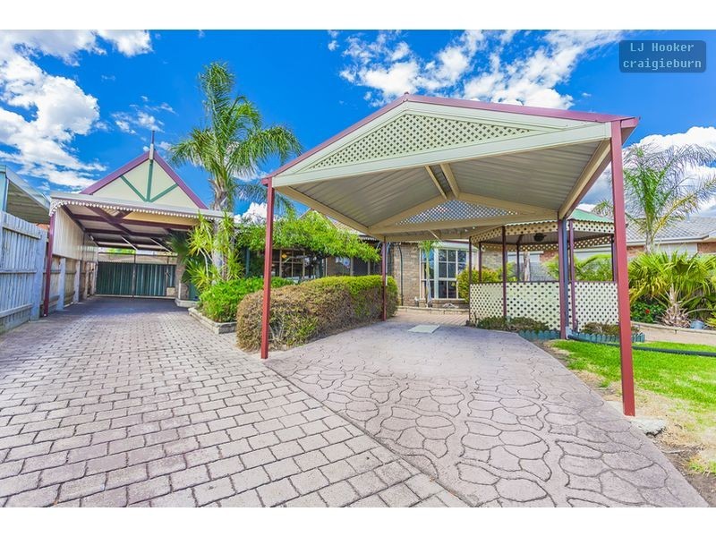 9 Care Close, Meadow Heights VIC 3048