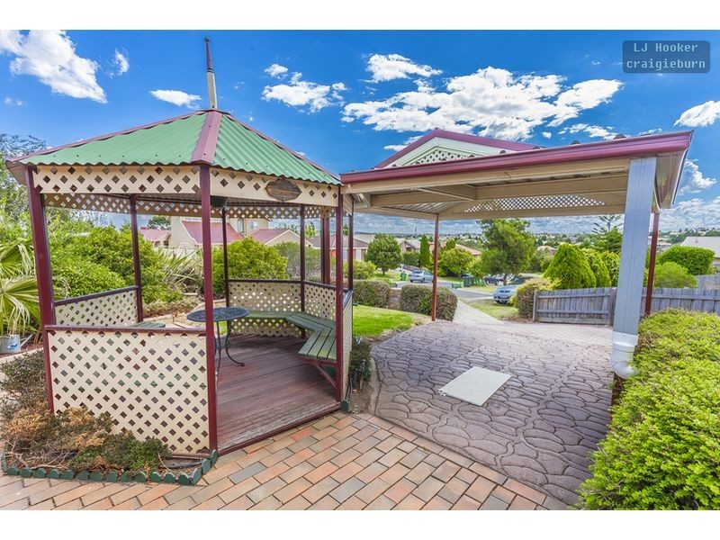 9 Care Close, Meadow Heights VIC 3048