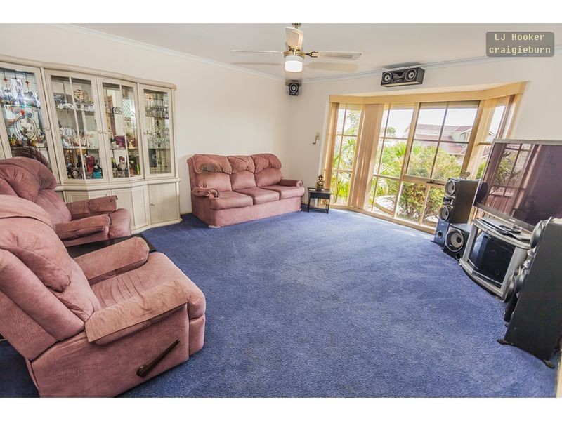 9 Care Close, Meadow Heights VIC 3048