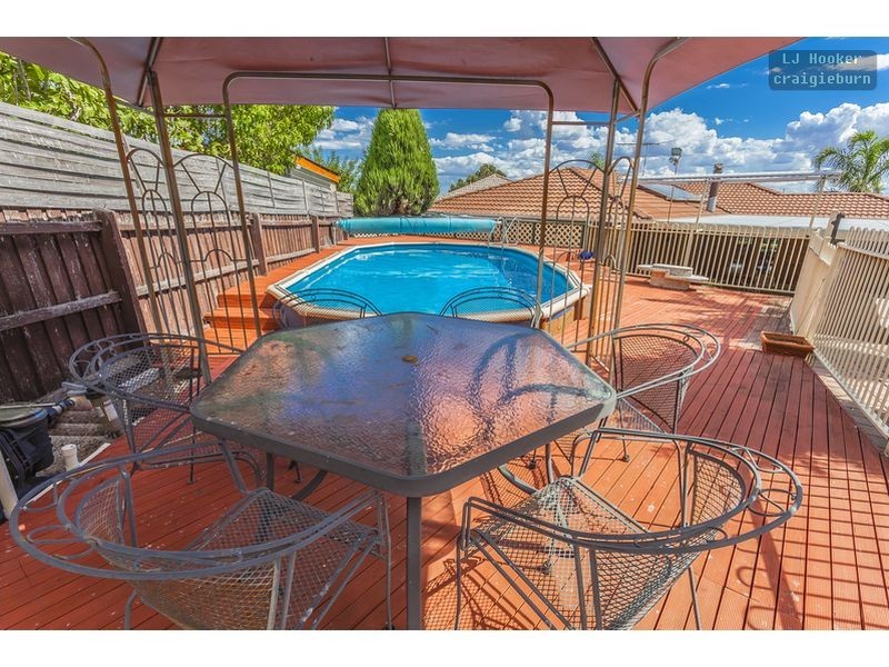 9 Care Close, Meadow Heights VIC 3048