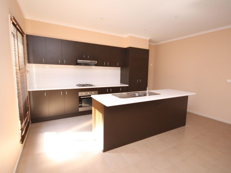 24 Paddington St, Craigieburn VIC 3064