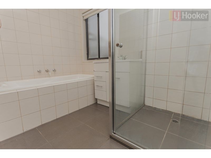 5 Treasury Place, Craigieburn VIC 3064