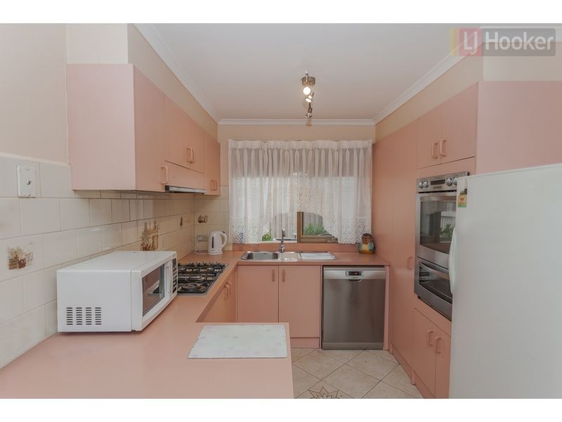 73 Bridgewater Road, Craigieburn VIC 3064