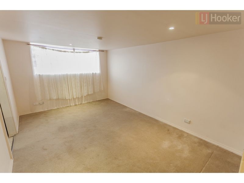 73 Bridgewater Road, Craigieburn VIC 3064