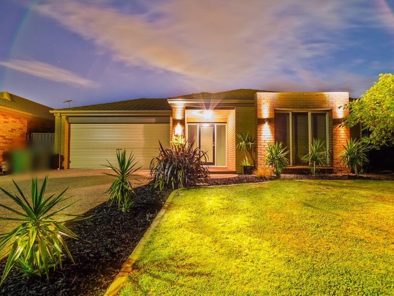 62 Mareeba Way, Craigieburn VIC 3064