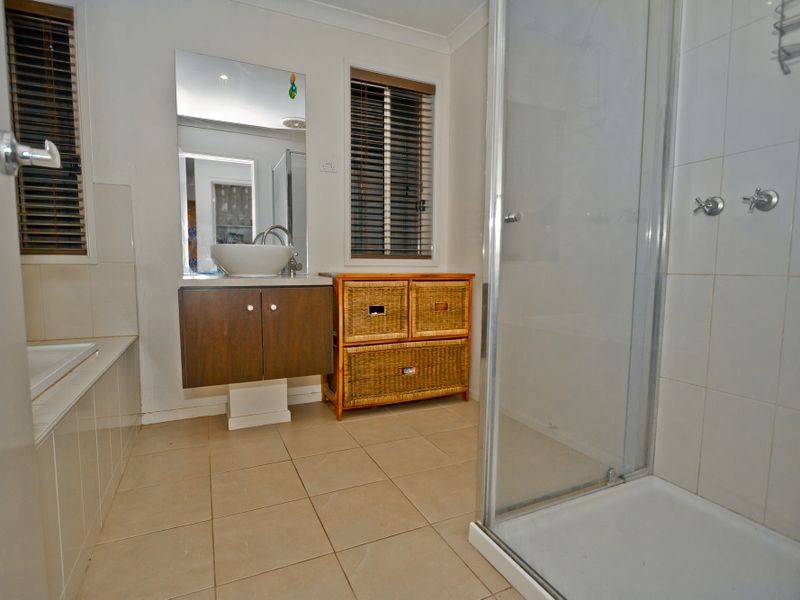 62 Mareeba Way, Craigieburn VIC 3064