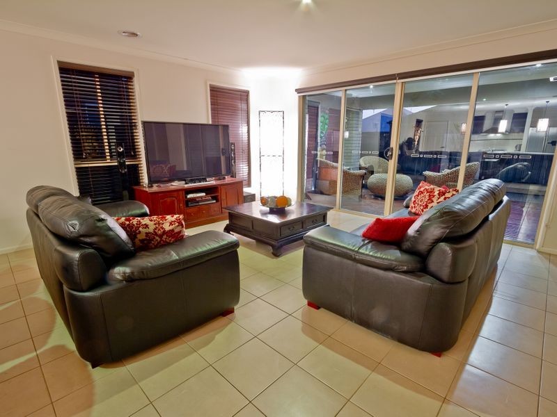 62 Mareeba Way, Craigieburn VIC 3064