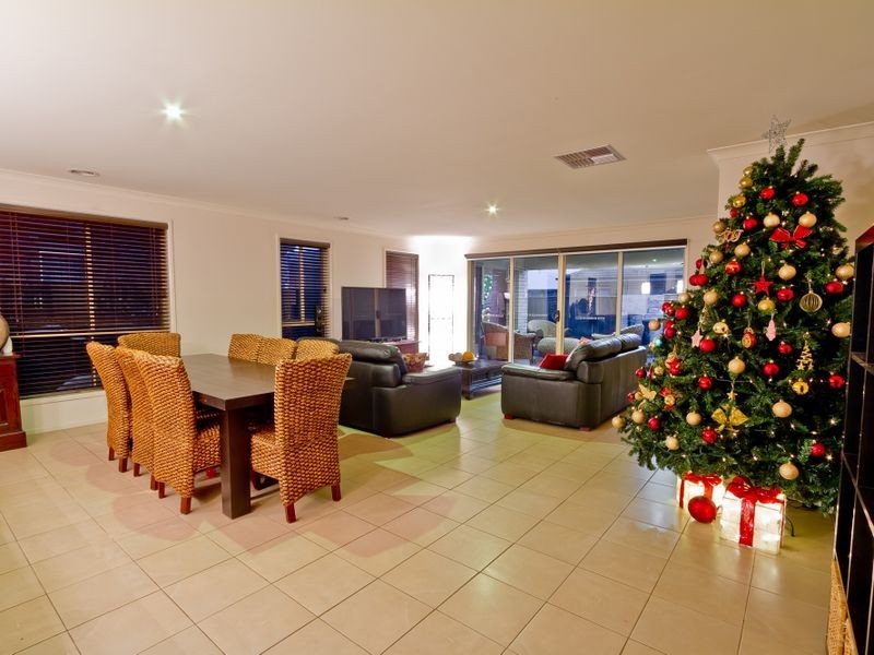 62 Mareeba Way, Craigieburn VIC 3064
